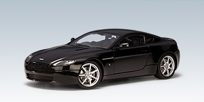 Aston Martin V12 Vantage - 2010 - Preto<BR>1/18 Aston Martin V12 Vantage - 2010 - Preto<BR>1/18