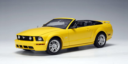 Ford Mustang GT Convertible - 2006 - Amarelo<BR>1/18
