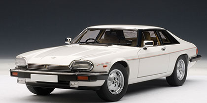 Jaguar XJ-S Coupe - 1977 - Branco<BR>1/18