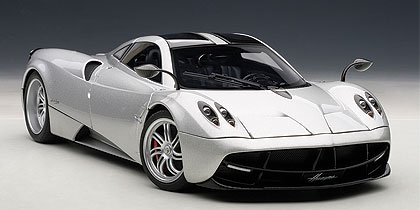 Pagani Huayra - 2015 - Prata<BR>1/18 Pagani Huayra - 2015 - Prata<BR>1/18