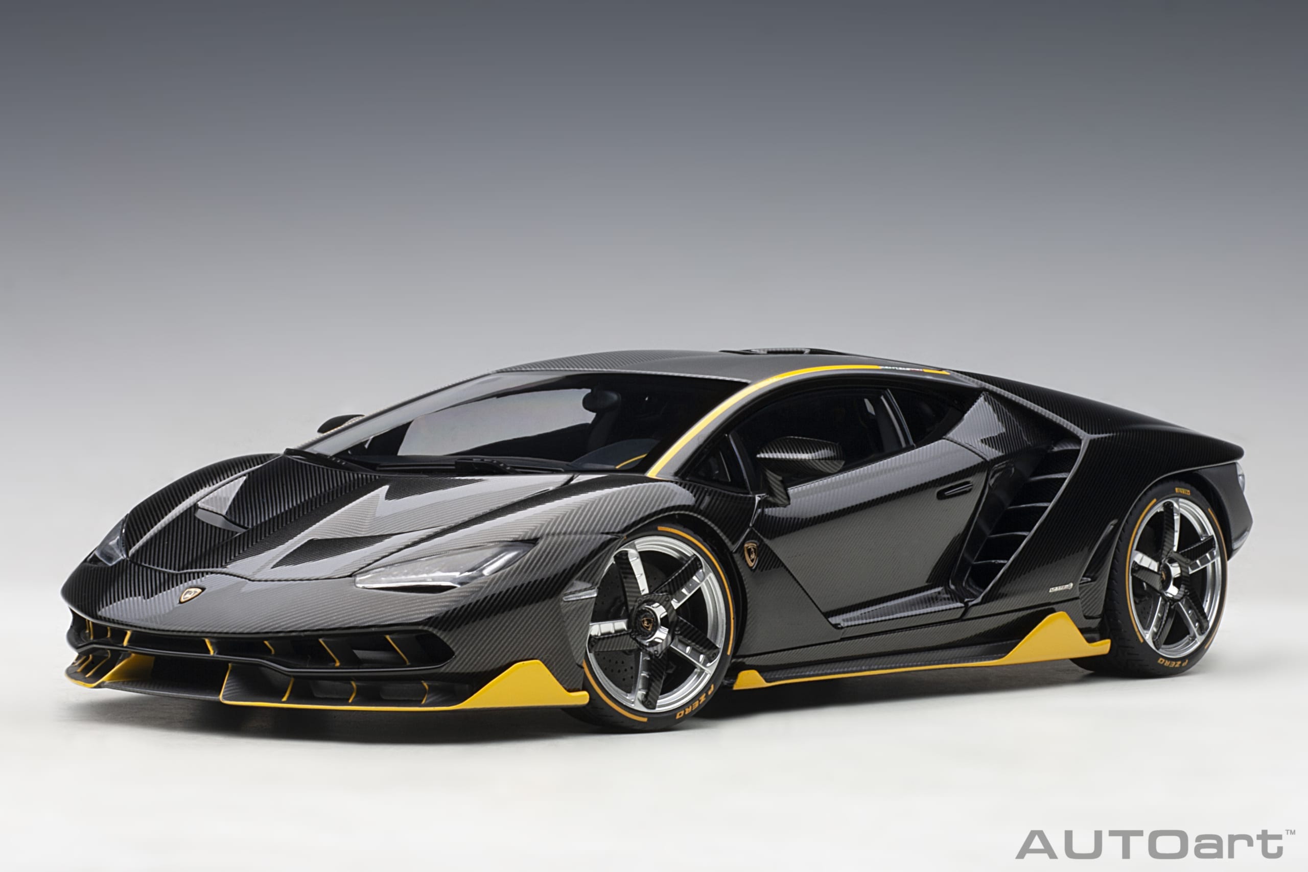Lamborghini Centenário - 2017 - Carbono/Amarelo<BR> 1/18 Lamborghini Centenário - 2017 - Carbono/Amarelo<BR> 1/18