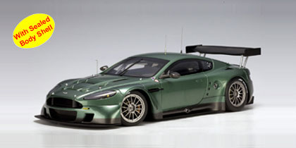 Aston Martin DBR9 - 2005 - Verde<BR>1/18