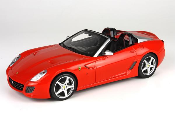 Ferrari SA Aperta - 2010 - Vermelho<BR>1/18