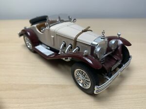 Mercedes Benz SSKL Caracciola - 1931 - Branco<BR>1/18