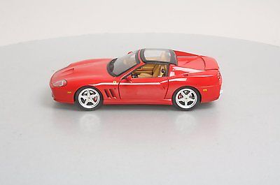 Ferrari Superamerica - 2005 - Vermelho<BR>1/18 Ferrari Superamerica - 2005 - Vermelho<BR>1/18