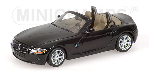 BMW Z4 - 2002 - Preto<BR>1/43