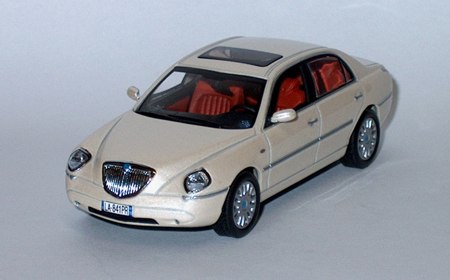 Lancia Thésis - 2003 - Marfim<BR>1/43