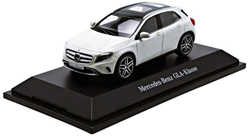 Mercedes-Benz GLA Class - 2013 - Branco<BR>1/43 Mercedes-Benz GLA Class - 2013 - Branco<BR>1/43