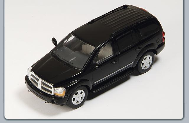 Dodge Durango - 2004 - Preto<BR>1/43