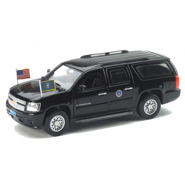 Chevrolet Suburban Presidential - 2009/2010 - Preto<BR>1/43 Chevrolet Suburban Presidential - 2009/2010 - Preto<BR>1/43